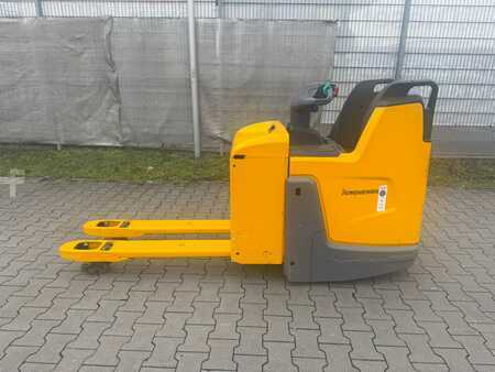 Horizontális komissiózó 2018  Jungheinrich ERE 225 Baujahr 2018 Akku 2022 Stunden 6537 (2)