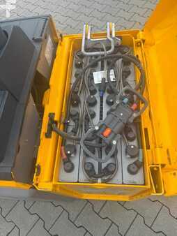 Horizontális komissiózó 2018  Jungheinrich ERE 225 Baujahr 2018 Akku 2018 Stunden 2980 (6)