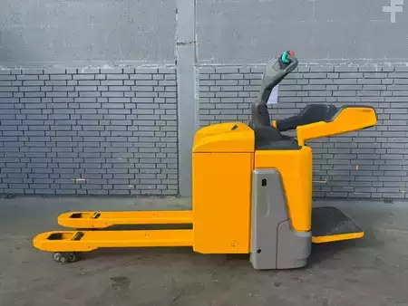 Recogepedido horizontal 2018  Jungheinrich ERE 225 Baujahr 2018 Akku 2018 Stinden 1745 (2)