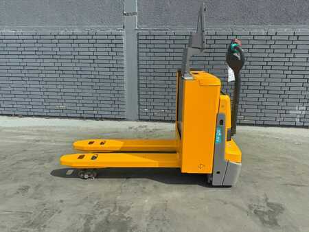 Elektrische palletwagens 2019  Jungheinrich EJE C 20 Baujahr 2019 Stunden 1388 Top Zustand (2)