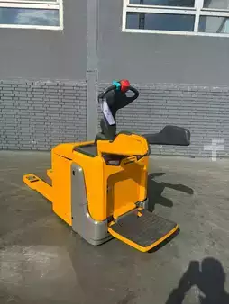 Recogepedido horizontal 2019  Jungheinrich ERE 225 Baujahr 2019 Akku 2019 Gabellänge 1150 (3)