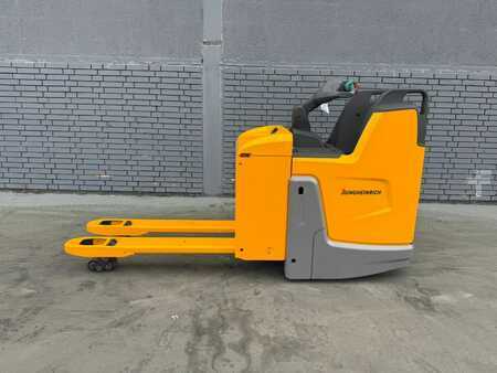 Horizontale orderpickers 2020  Jungheinrich ERE 120 Baujahr 2020/ Stunden 807 Akku 2020 (2)