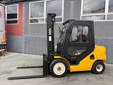 Carretilla elevadora diésel 2021  Yale GDP 30 UX Baujahr 2021 /Stunden 487/ Kabine/Duplex (2)