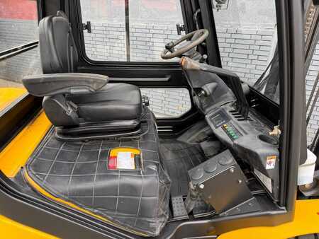 Carretilla elevadora diésel 2021  Yale GDP 30 UX Baujahr 2021 /Stunden 487/ Kabine/Duplex (5)