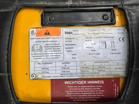 Carretilla elevadora diésel 2021  Yale GDP 30 UX Baujahr 2021 /Stunden 487/ Kabine/Duplex (7)