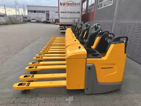 Horisontal ordreplukker 2017  Jungheinrich ERE 120 Baujahr 2017/ 20 x Vorhanden / Aktion Preis ! (6)