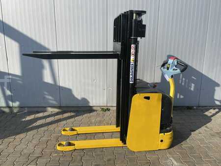 Hyster S1.2-4028  Baujahr 2007 HH 4,0M Stunden 449 TRIPLEX