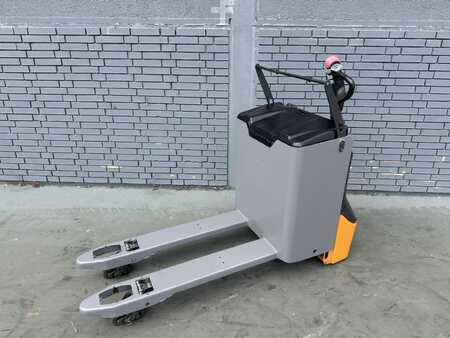 Stacker pedestre 2013  Still ECU 30 Baujahr 2013 / Hubkraft  3000kg / Initialhub (2)