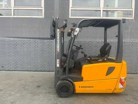 Elektro 3 Rad 2008 Jungheinrich EFG 218 Baujahr 2008 / Stunden 826 Akku 2021 (2)