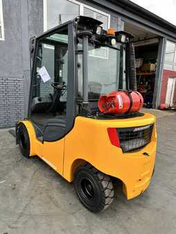 Jungheinrich TFG 430s Baujahr 2010 / Stunden 7460/ HH 3300