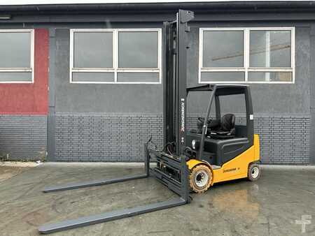 Elektro 4 Rad 2013 Jungheinrich EFG 430k Baujahr 2013 Akku 2018 / Stunden 4271 /Defekt (1)