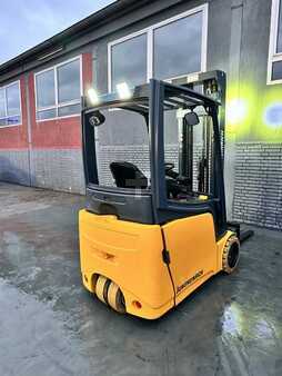 Elektro 3 Rad 2013 Jungheinrich EFG 216k Baujahr 2013/ Stunden 15250 / TRIPLEX 5,5M / (3)