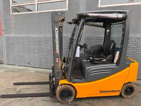 Elektro 4 Rad 2014  Jungheinrich EFG 320 Baujahr 2014/  HH 4640/Akku 2021 (2)