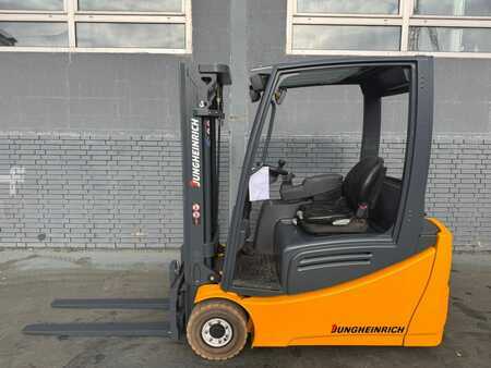 Elektro 3 Rad 2015 Jungheinrich EFG 216 Baujahr 2015 / Stunden 4521 HH 4,4M (2)