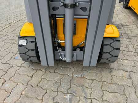 55667_FN521281-7.jpg?v=1761539136