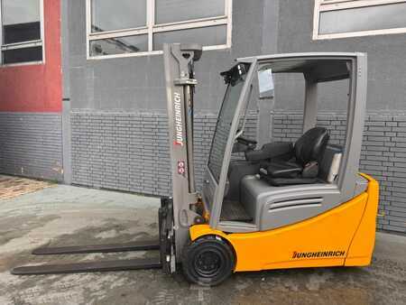 El truck - 3 hjulet 2016  Jungheinrich EFG 220 Baujahr 2016 / Akku 2022 HH 4640 (1)