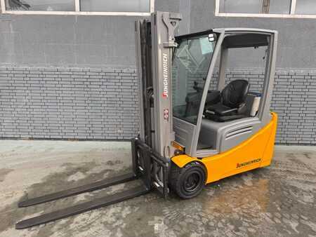 El truck - 3 hjulet 2016  Jungheinrich EFG 220 Baujahr 2016 / Akku 2022 HH 4640 (2)