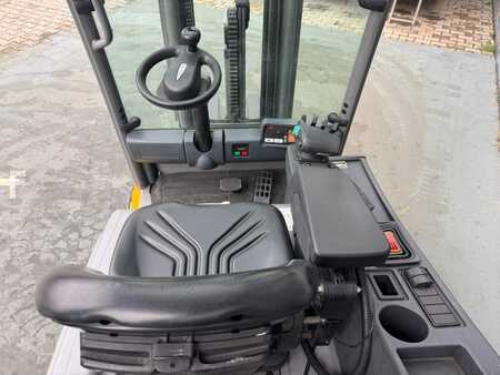 El truck - 3 hjulet 2016  Jungheinrich EFG 220 Baujahr 2016 / Akku 2022 HH 4640 (3)