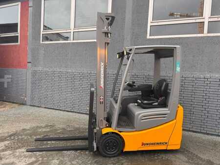 Eléctrico - 3 rodas 2016  Jungheinrich EFG 215 Baujahr 2016 / Stunden 4489 HH 6000 (2)