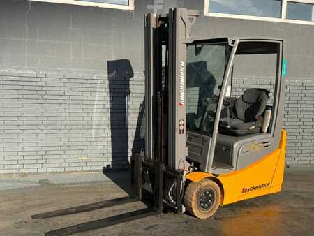 Elektro 3 Rad 2017 Jungheinrich EFG 215 Baujahr 2017 / Stunden 5010 HH 5000 (1)