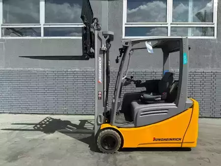 Elektro 3 Rad 2017  Jungheinrich EFG 220 Baujahr 2017 / Stunden 14339 Akku 2018 (3)