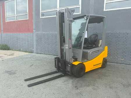 Elektro 4 Rad 2018  Jungheinrich EFG 316k Baujahr 2018 / Stunden 2941 HH 4,64M/ Triplex (1)