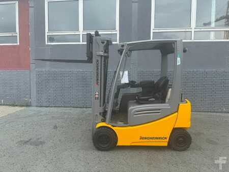 Elektro 4 Rad 2018  Jungheinrich EFG 316k Baujahr 2018 / Stunden 2941 HH 4,64M/ Triplex (2)