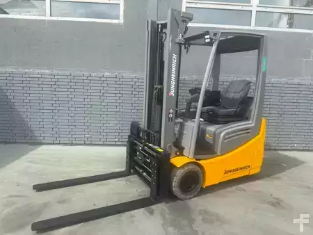 Elektro 3 Rad 2018  Jungheinrich EFG 213 Baujahr 2018 / Stunden13341 HH 3300 (1)