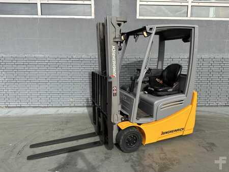 Elektro 3 Rad 2018 Jungheinrich EFG 215 Baujahr 2018 / Stunden 8604 HH 4,64M/ Triplex (1)