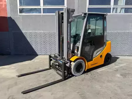 Dieselstapler 2018  Jungheinrich DFG 425s Baujahr 2018/ Stunden 2263 HH 5000 (5)