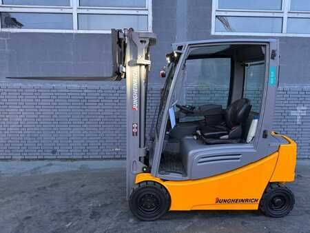 Elektro 4 Rad 2018 Jungheinrich EFG 320 Baujahr 2018 / HH 4640 Stunden 9798 (2)