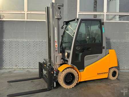 Carrelli elettrici 4 ruote 2018  Jungheinrich EFG 550 Baujahr 2018/ Stunden 1878 HH 6000 (1)