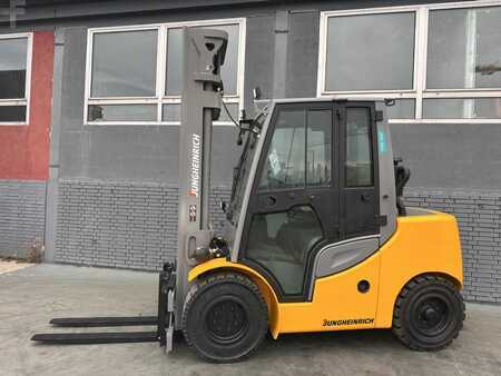 Dieselový VZV 2018  Jungheinrich DFG 550s Baujahr 2018 / Stunden 12501/ HH 4,5M/ Heizung/Kabine (2)