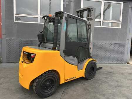 Dieselový VZV 2018  Jungheinrich DFG 550s Baujahr 2018 / Stunden 12501/ HH 4,5M/ Heizung/Kabine (4)