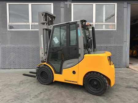 Dieselový VZV 2018  Jungheinrich DFG 550s Baujahr 2018 / Stunden 12501/ HH 4,5M/ Heizung/Kabine (5)