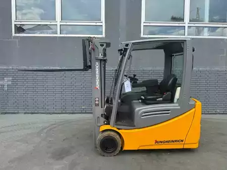 Elektro 3 Rad 2020  Jungheinrich EFG 220 Baujahr 2018 /Triplex/Kabine Akku 2020 (2)