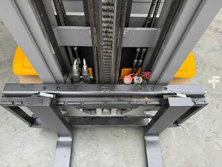 55667_FN595630-5.jpg?v=1766002921