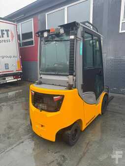 Dieseltruck 2019  Jungheinrich DFG 320s Baujahr 2019/ HH4500 / Vollkabine /Triplex (4)