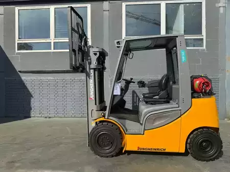 Carrelli elevatori GPL 2019  Jungheinrich TFG 425s Baujahr 2019/ Triplexmast Schubgabel (3)