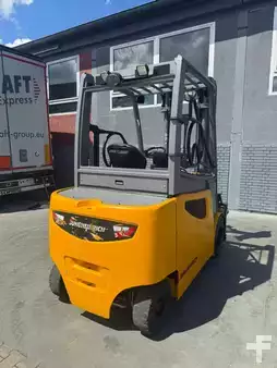 Elektro 4 Rad 2019  Jungheinrich EFG 430 Baujahr 2019/ Stunden 8757/ Akku NEU (3)
