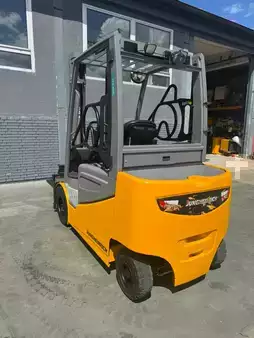 Elektro 4 Rad 2019  Jungheinrich EFG 430 Baujahr 2019/ Stunden 8757/ Akku NEU (4)