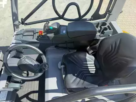 Elektro 4 Rad 2019  Jungheinrich EFG 430 Baujahr 2019/ Stunden 8757/ Akku NEU (6)