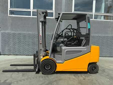 Elektro 4 Rad 2019 Jungheinrich EFG 430 Baujahr 2019/ Stunden 3870 Akku 2019 (2)