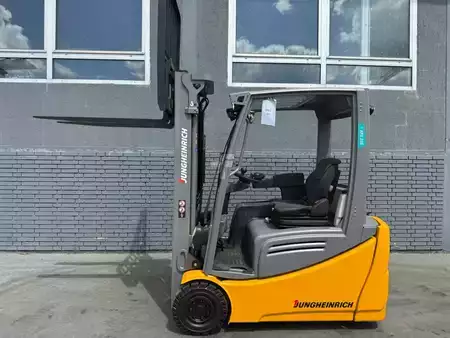 Elektro 3 Rad 2019  Jungheinrich EFG 216 Baujahr 2019 / Stunden 7580 HH 3300 (2)