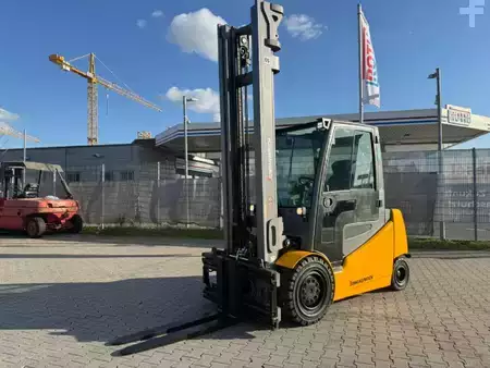 Eléctrico - 4 rodas 2020  Jungheinrich EFG 540 Baujahr 2020/ Akku 2020 / Stunden 2831 (2)