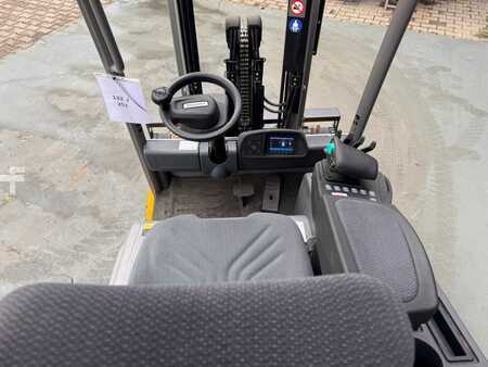 Elektro 3 Rad 2020  Jungheinrich EFG 218 Baujahr 2020 / Stunden 12117 HH 3100 (4)