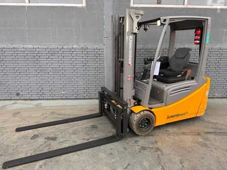 Elektro 3 Rad 2020  Jungheinrich EFG 218 Baujahr 2020 / Stunden 11273 HH 3100 (1)