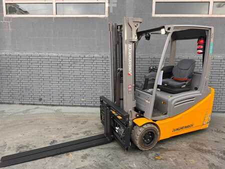 Elektro 3 Rad 2020 Jungheinrich EFG 218 Baujahr 2020 / Stunden 11827 HH 3100 (2)