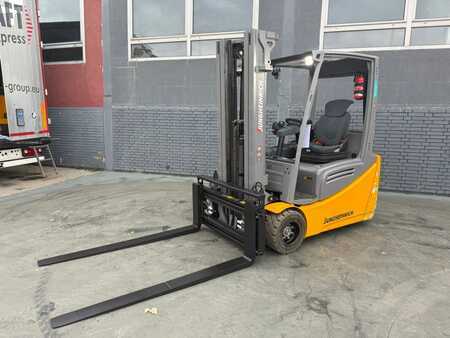 Elektro 3 Rad 2020 Jungheinrich EFG 218 Baujahr 2020 / Stunden 10174 HH 4640 (1)