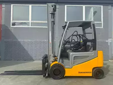 Carrelli elettrici 4 ruote 2022  Jungheinrich EFG 430k Baujahr 2022/ Stunden 6470 Akku 2022 (3)